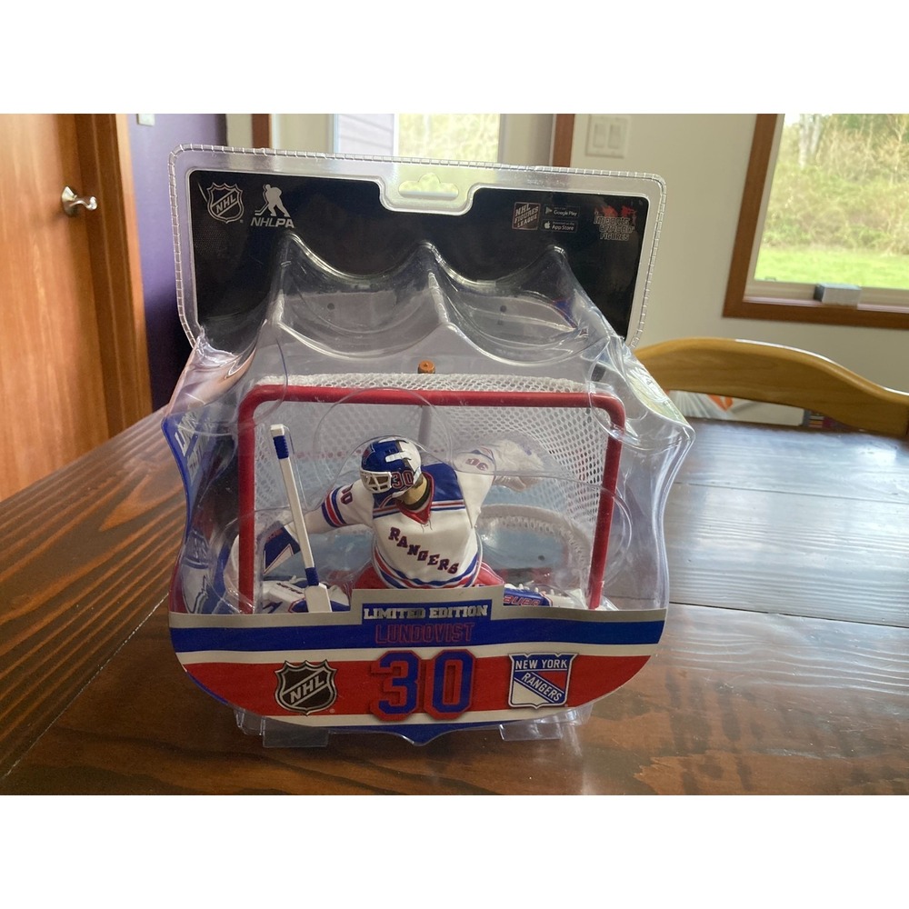 NHL Limited Edition Henrik Lundqvist 30 New York Rangers NIP 2017 Hockey Figure